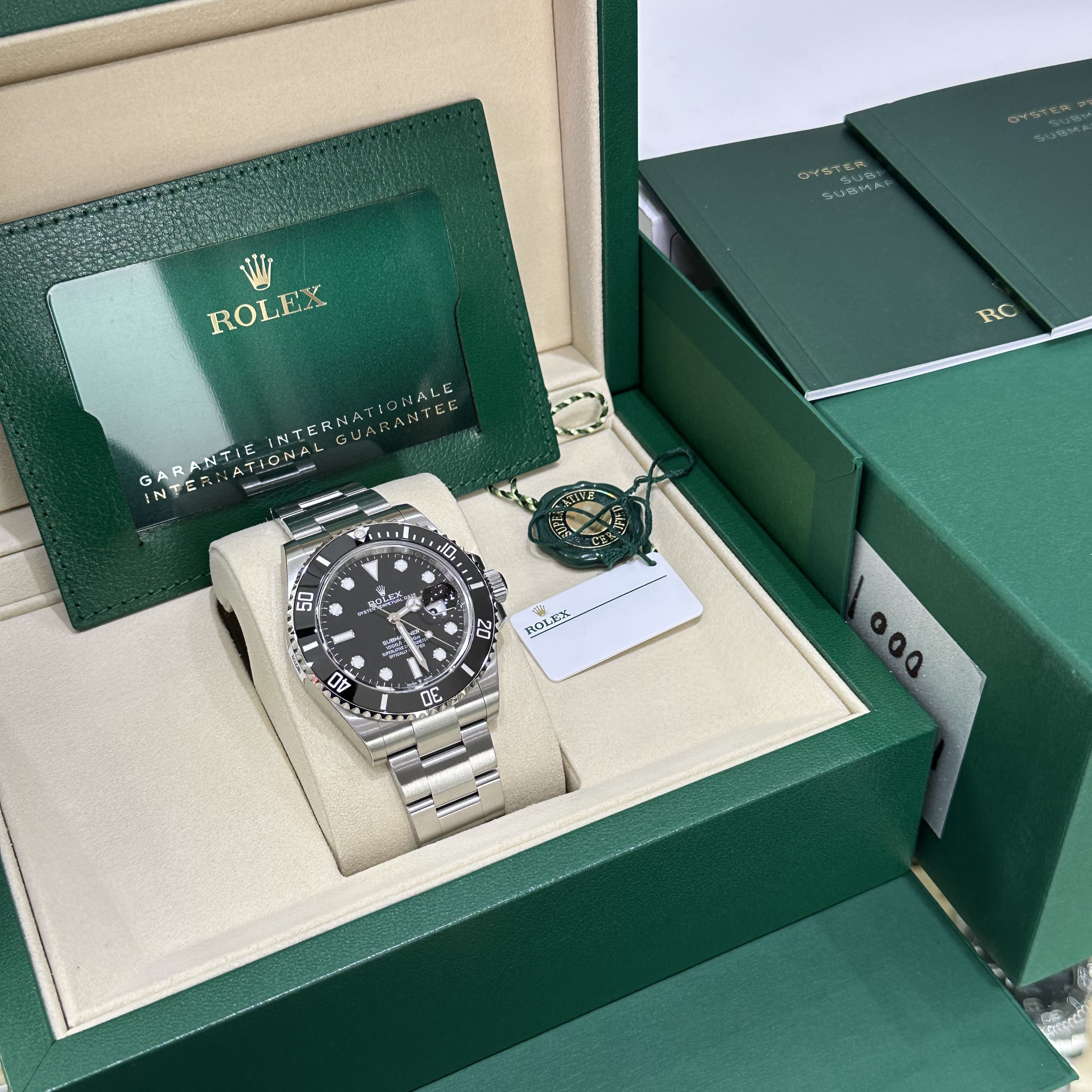 ROLEX  ロレックス サブマリーナ デイト  116610LN