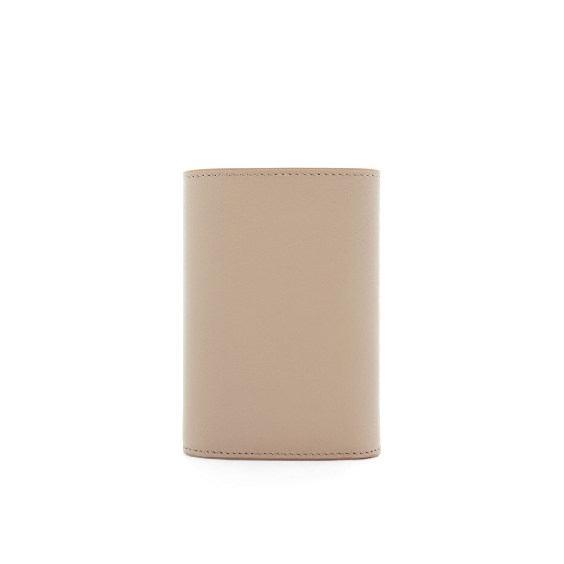 LOEWE/ロエベ ぺブル バーティカル ウォレット スモール（シャイニーナパカーフ）（財布）