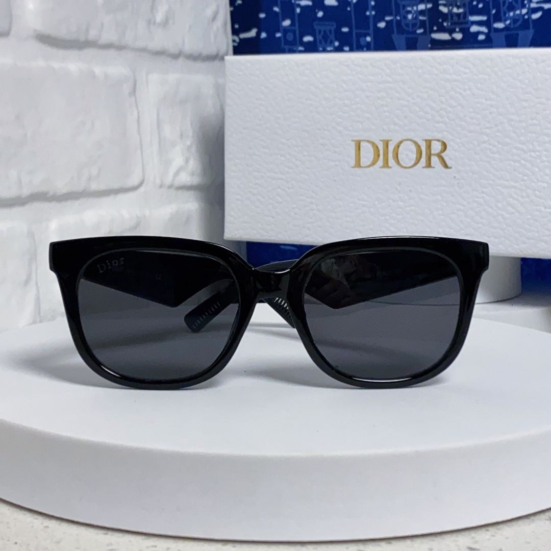 【男女兼用】2025S新作 Dior Sunglass · ディオール サングラス DiorB27 S3F