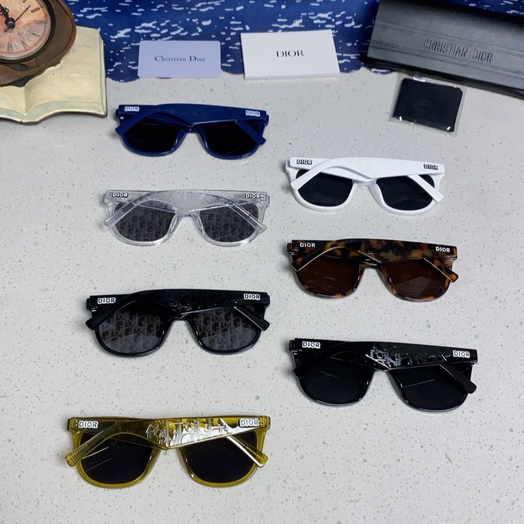 【男女兼用】2025S新作 Dior Sunglass · ディオール サングラス DiorB27 S3F