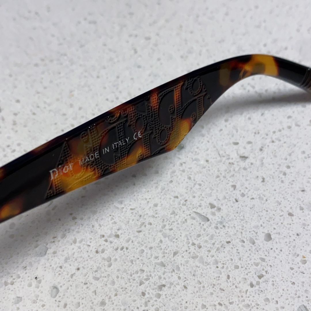 【男女兼用】2025S新作 Dior Sunglass · ディオール サングラス DiorB27 S3F