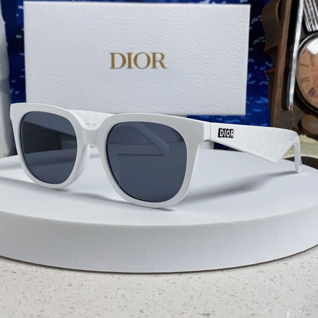 【男女兼用】2025S新作 Dior Sunglass · ディオール サングラス DiorB27 S3F