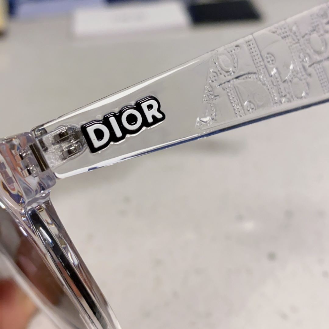 【男女兼用】2025S新作 Dior Sunglass · ディオール サングラス DiorB27 S3F