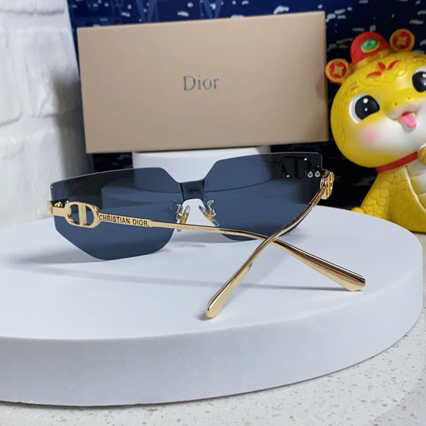 【男女兼用】 2025S新作 Dior Sunglass · ディオール M3U サングラス