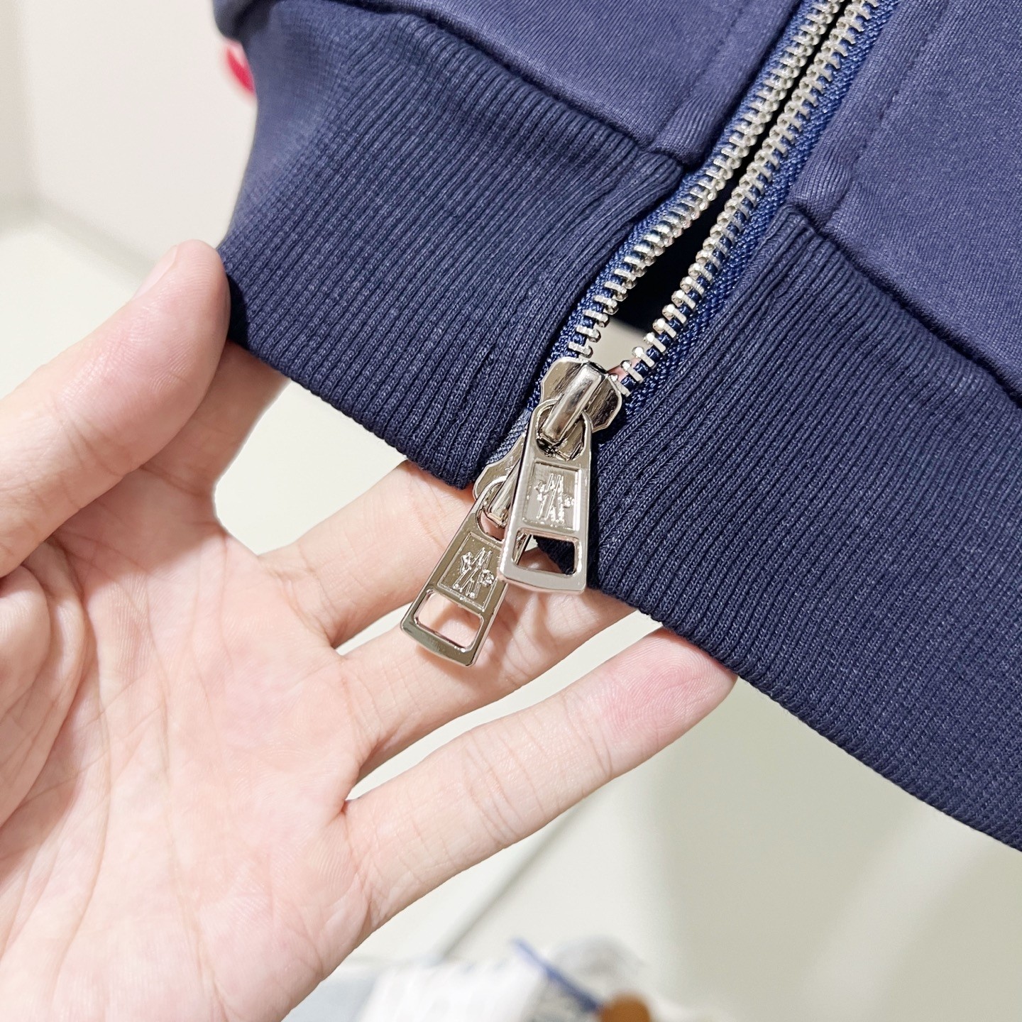 【MONCLER旗艦店】モンクレール パーカー 男女兼用 ご好評に付き再入荷！