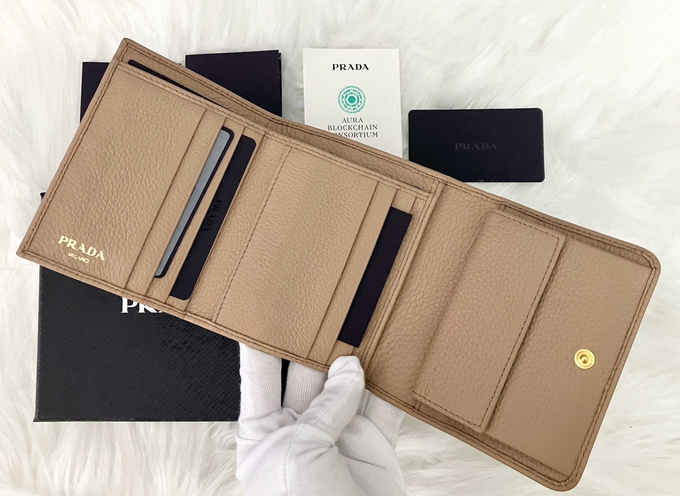 【PRADA】VIPセール ♪ Bifold Wallet 二つ折り財布 ♪