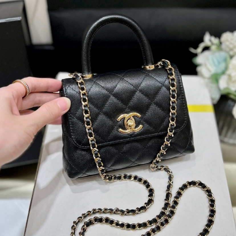 【入手困難】CHANEL シャネル ココハンドル11cm マイクロバッグ