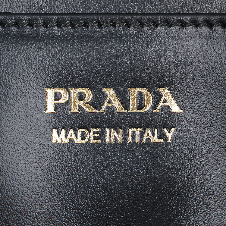 PRADA フラップ付 プラダ アーケ レザー ショルダーバッグ