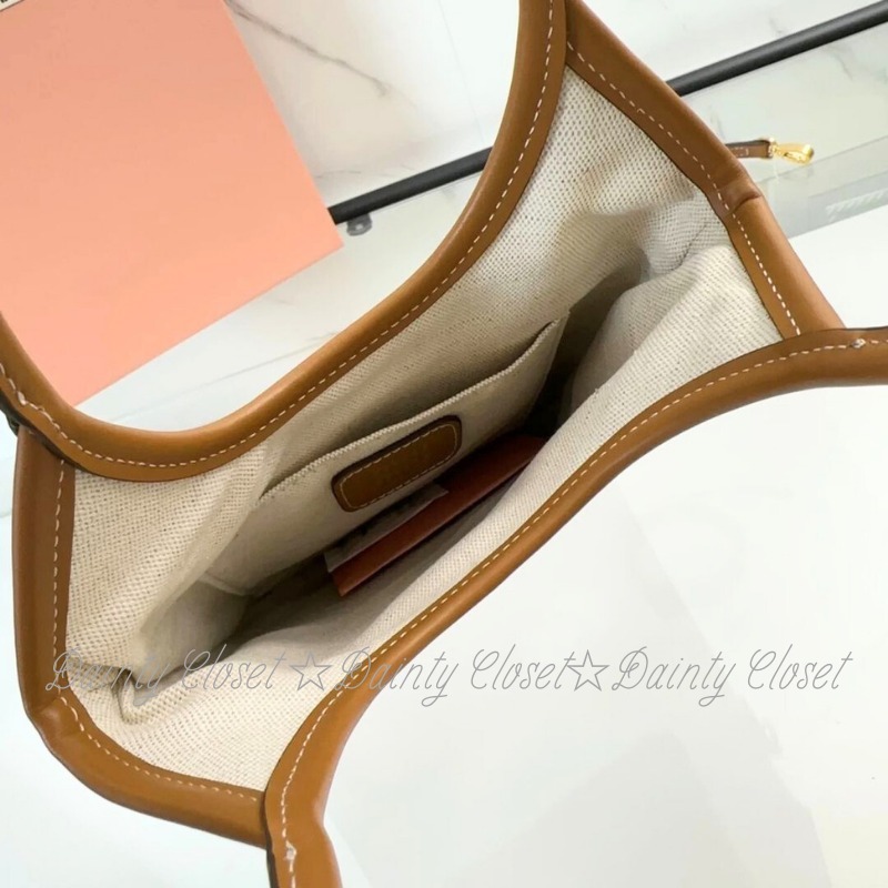 MiuMiu ミュウミュウ ロゴ アイビー IVY レザー ミニ2WAYバッグ