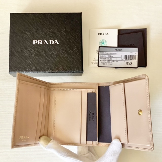 【PRADA】VIPセール ♪ Bifold Wallet 二つ折り財布 ♪