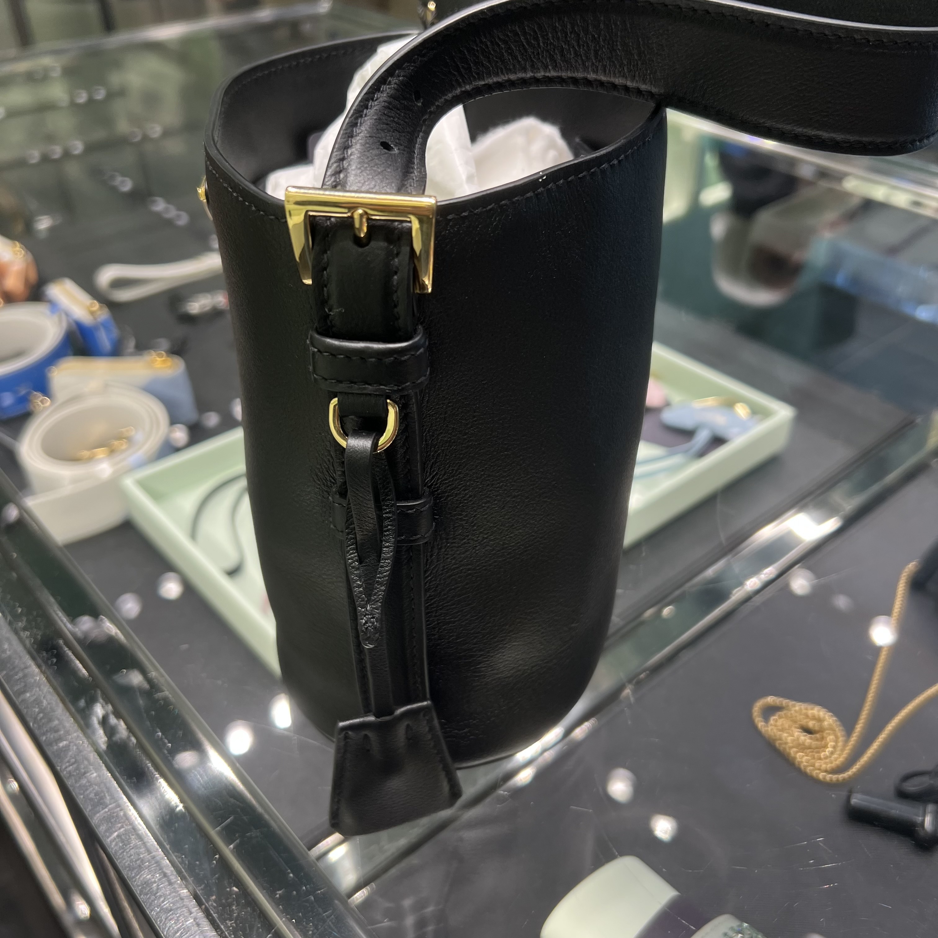 【PRADA】セール 1BE078 ロゴ バケツ バッグ レザー