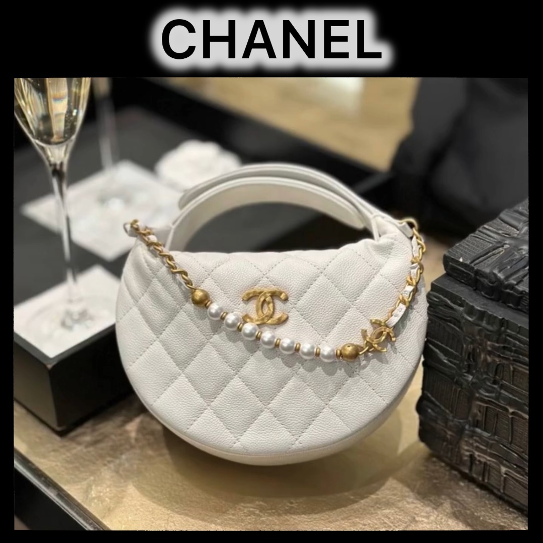 《25‘新作》【パールチェーンがおしゃれ♪】CHANEL《ポーチ》