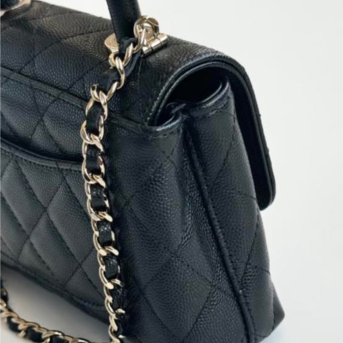 【入手困難】CHANEL シャネル ココハンドル11cm マイクロバッグ