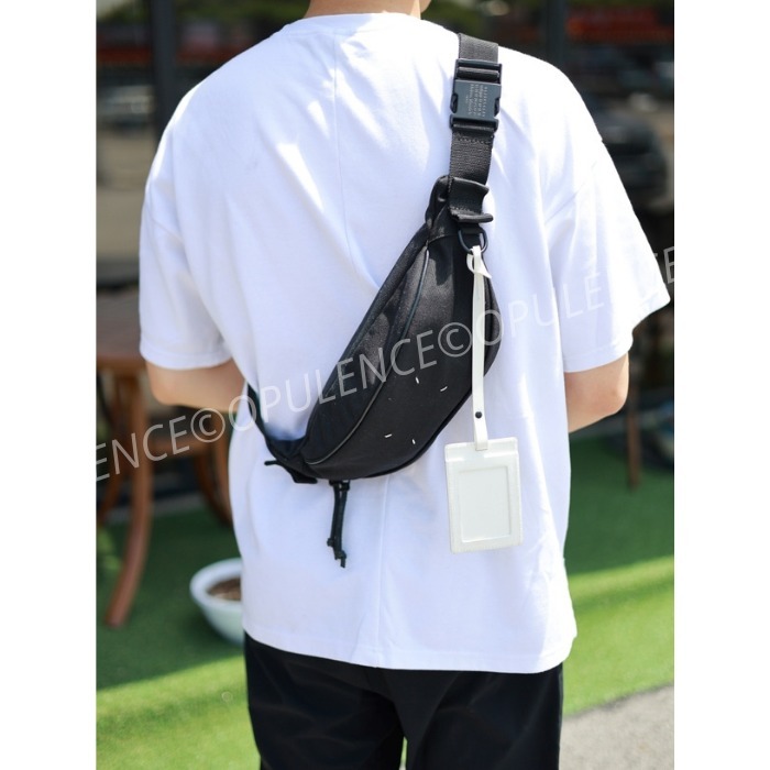 【入手困難】すぐ届く 大人気 マルジェラ バム ボディバッグ