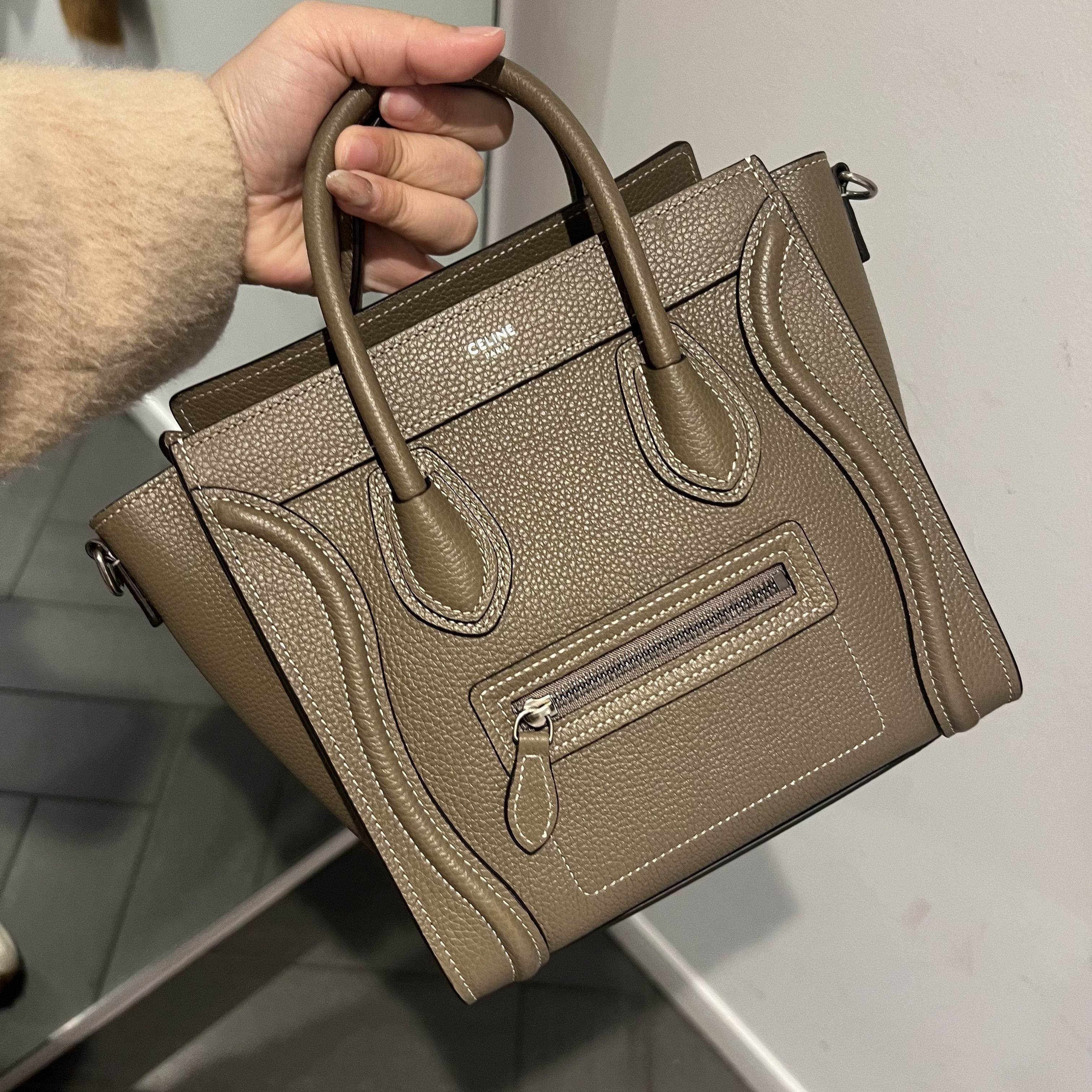 【CELINE】特別セール！ラゲージ ナノ ドラムカーフ 多色展開