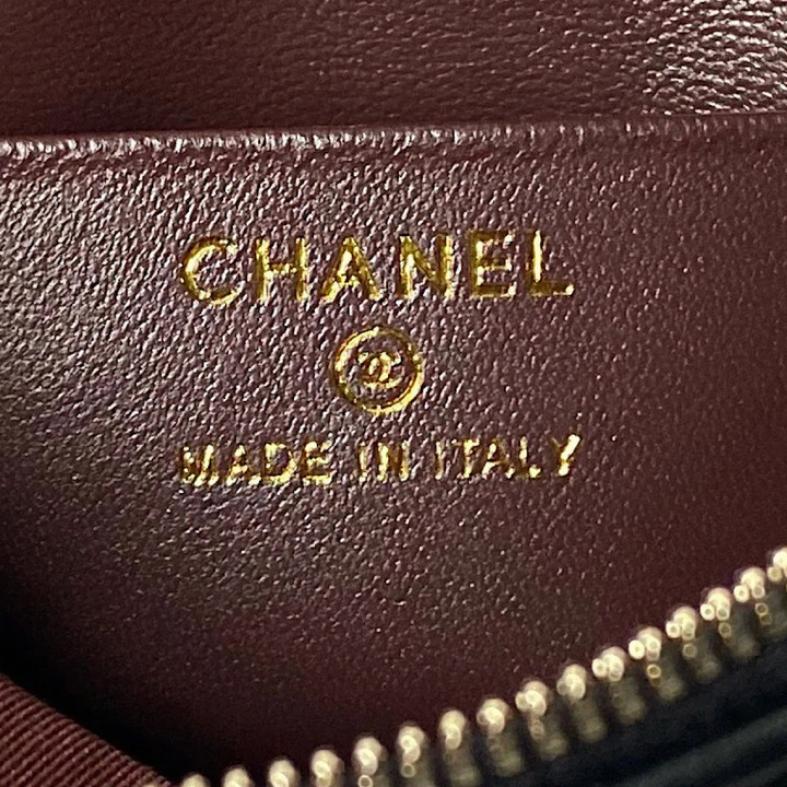 【王道のレザー】CHANEL | クラシックチェーンクラッチ