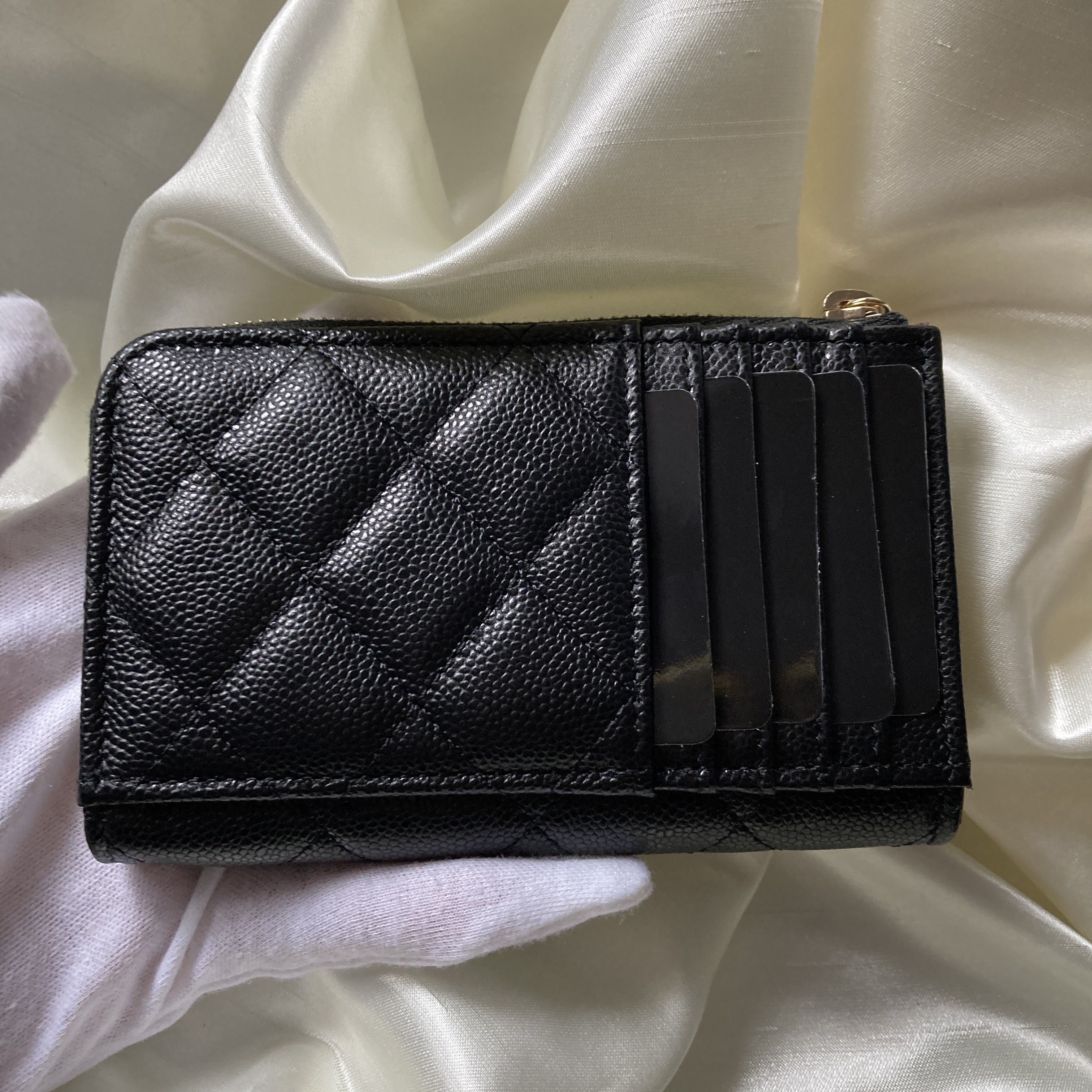 2025【CHANEL】シャネル　ココマーク　フラグメントケース