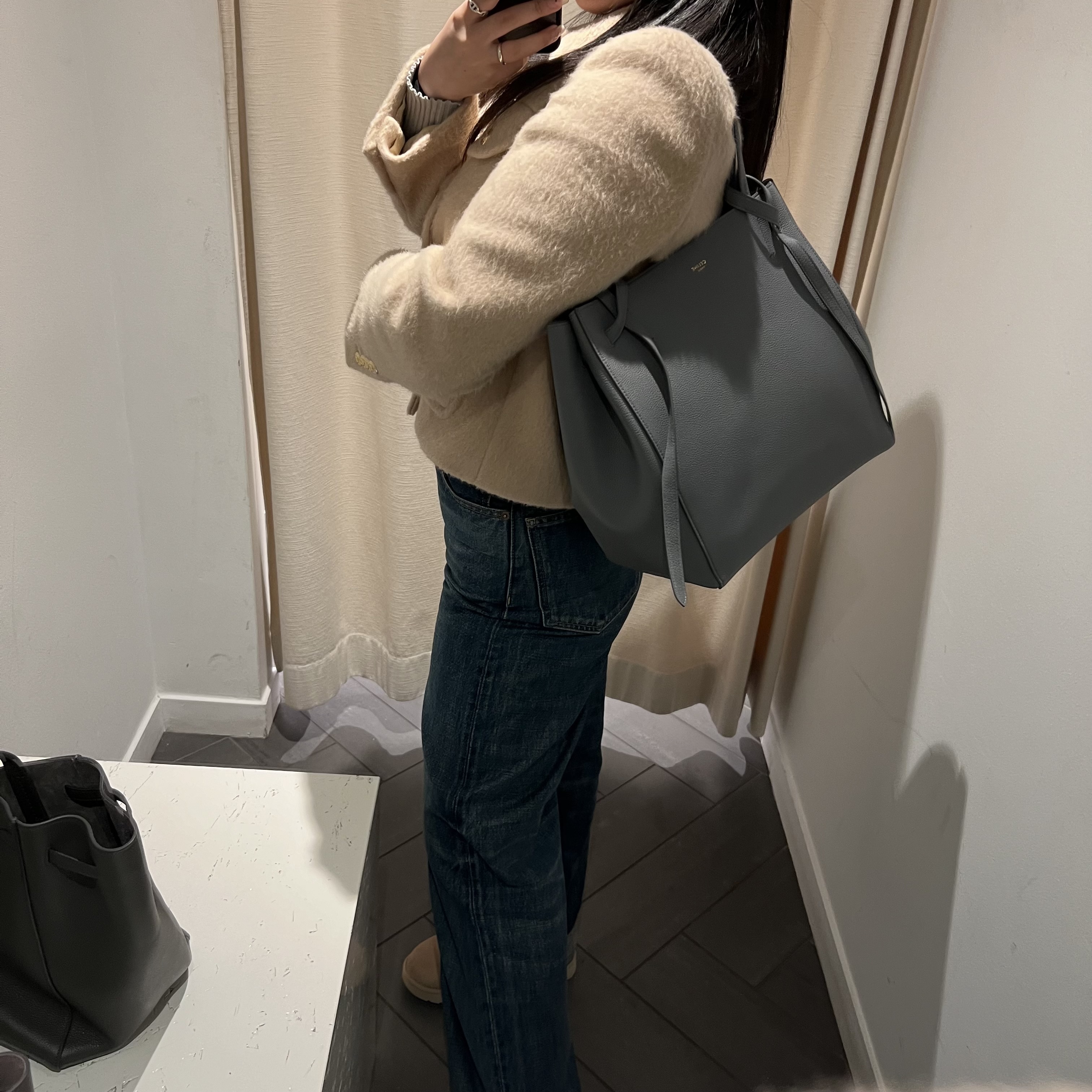 【CELINE直営】限定数セール！カバファントム スモール グレー系