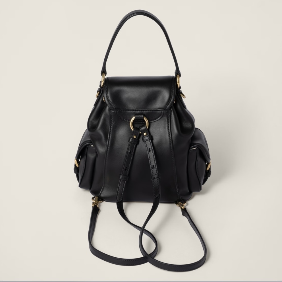 【入手困難】MiuMiu/ミュウミュウ ★ 新生活にも　レザー バックパック【スモール】