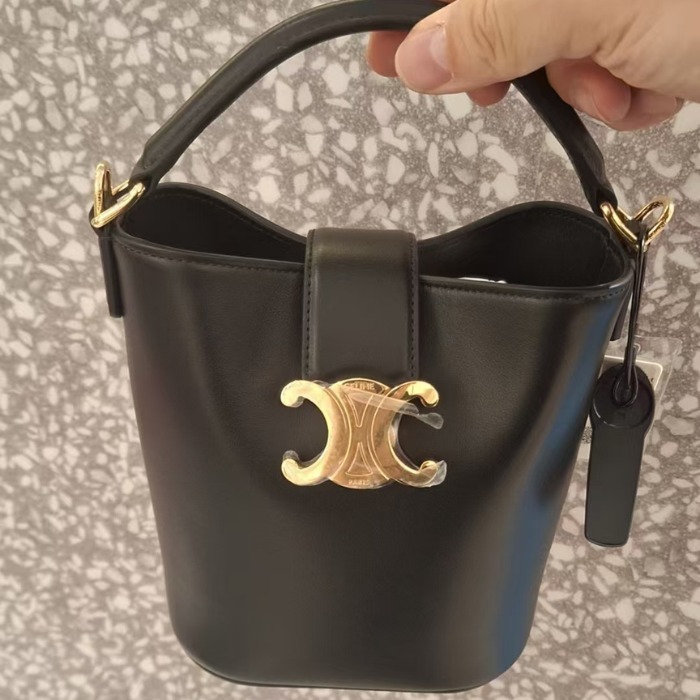 ★Celine★ミニ バケット ルイーズ/ スムースカーフスキン