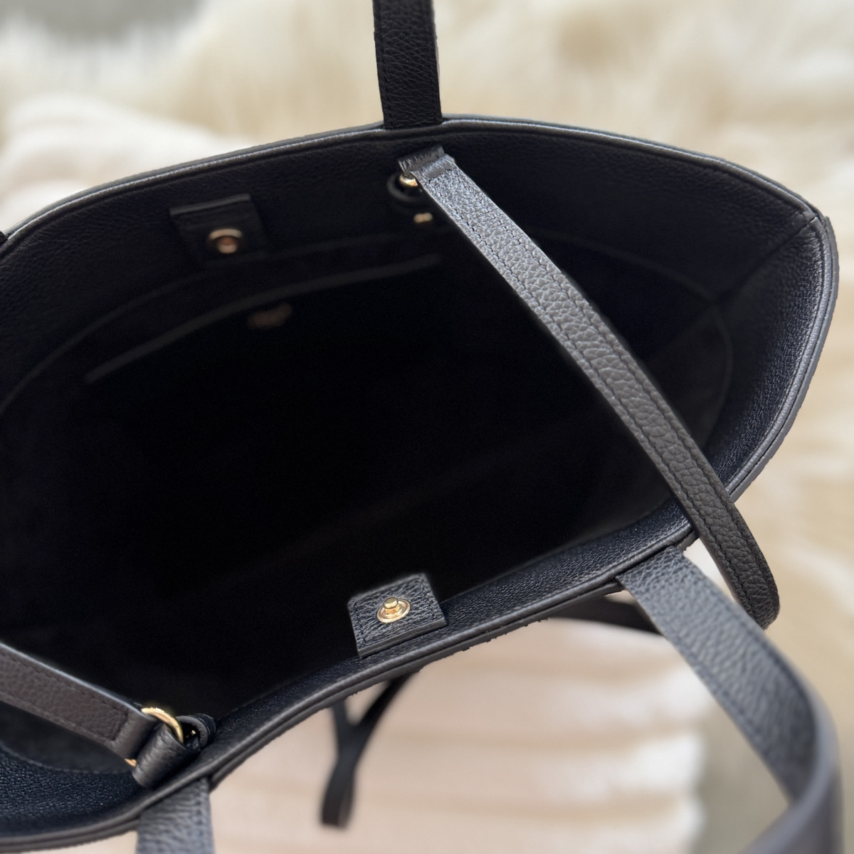 関税込国内発送★CELINE ミニ カバ キュイル トリオンフ