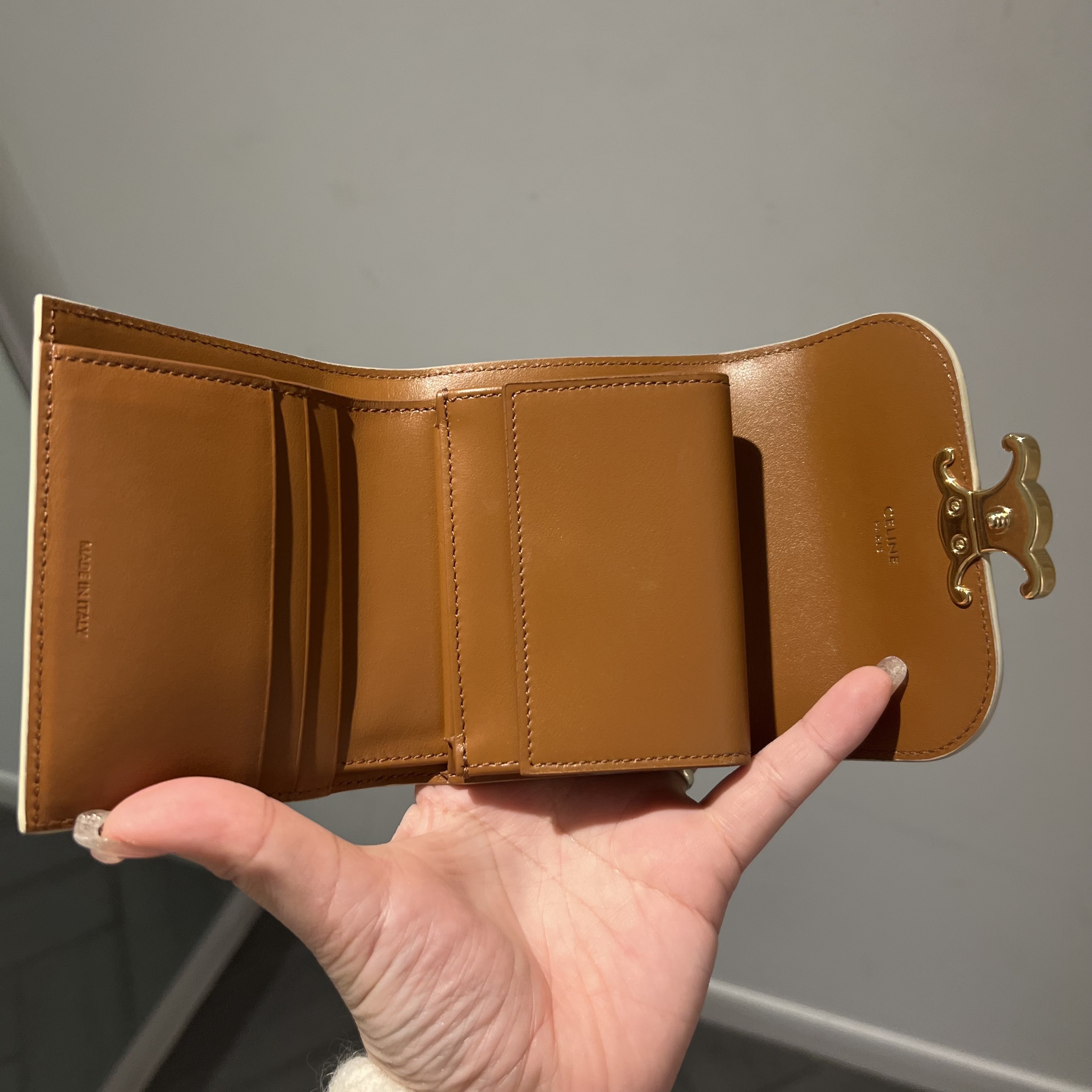 【CELINE】早い者勝ちセール！トリオンフ ３つ折り財布