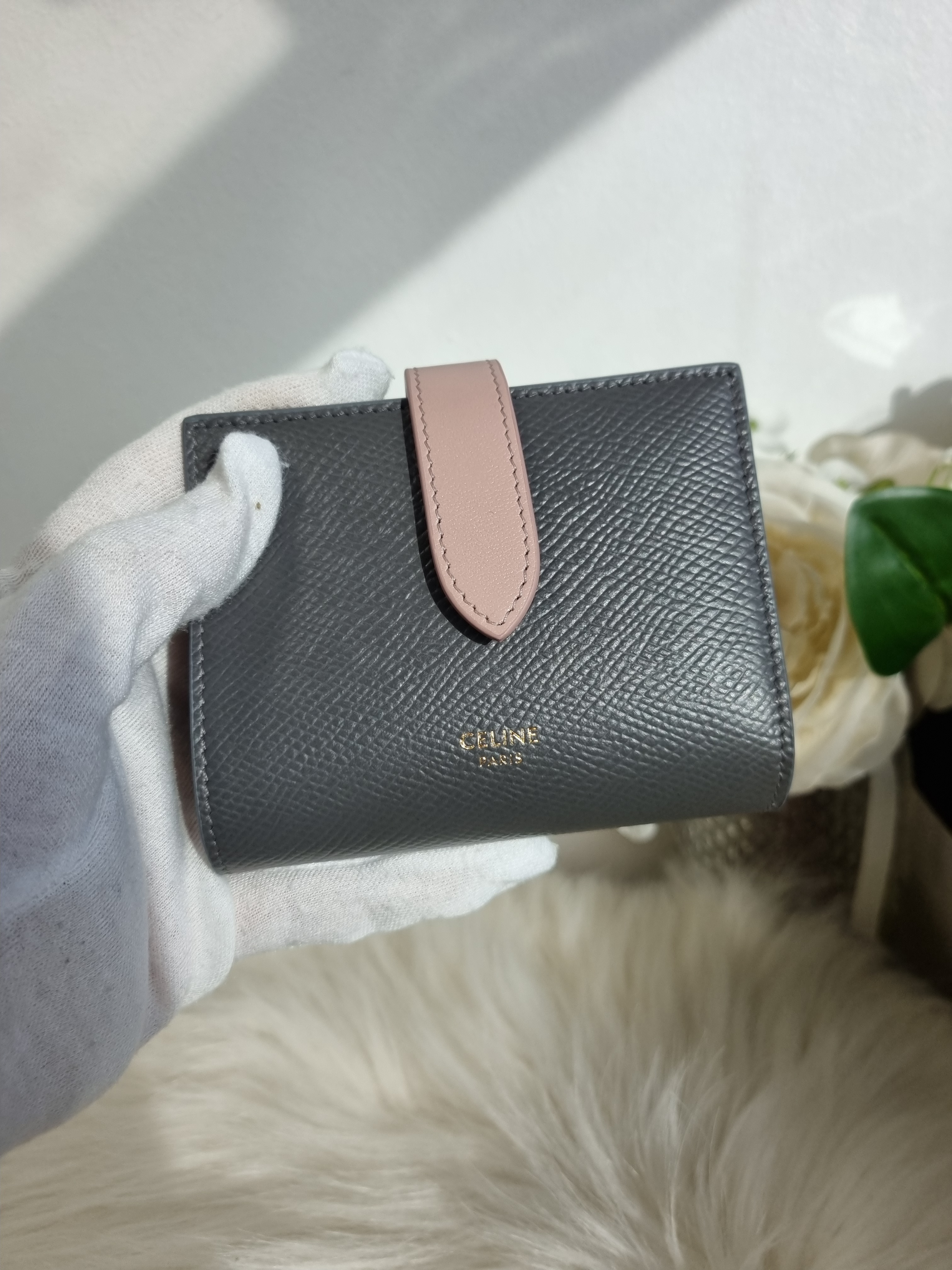 VIPセール☆直営店買付☆CELINE スモール ストラップ ウォレット