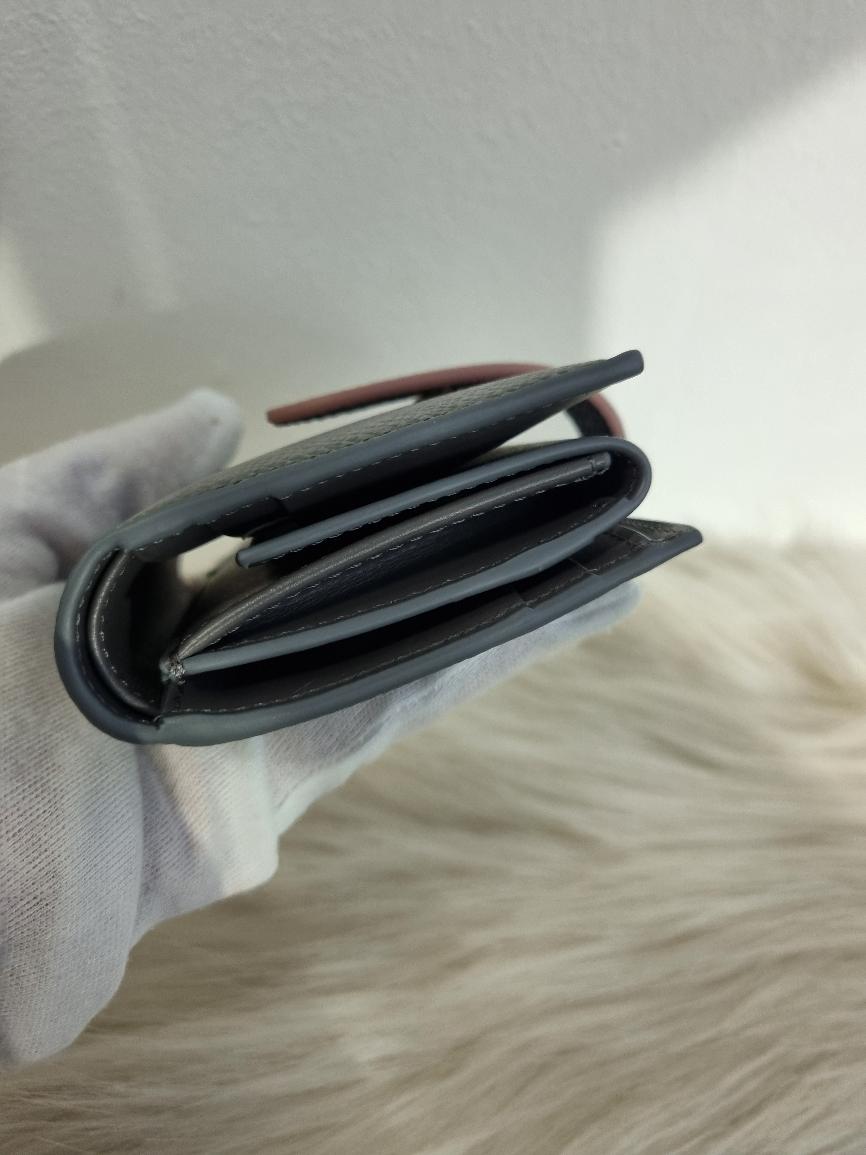 VIPセール☆直営店買付☆CELINE スモール ストラップ ウォレット