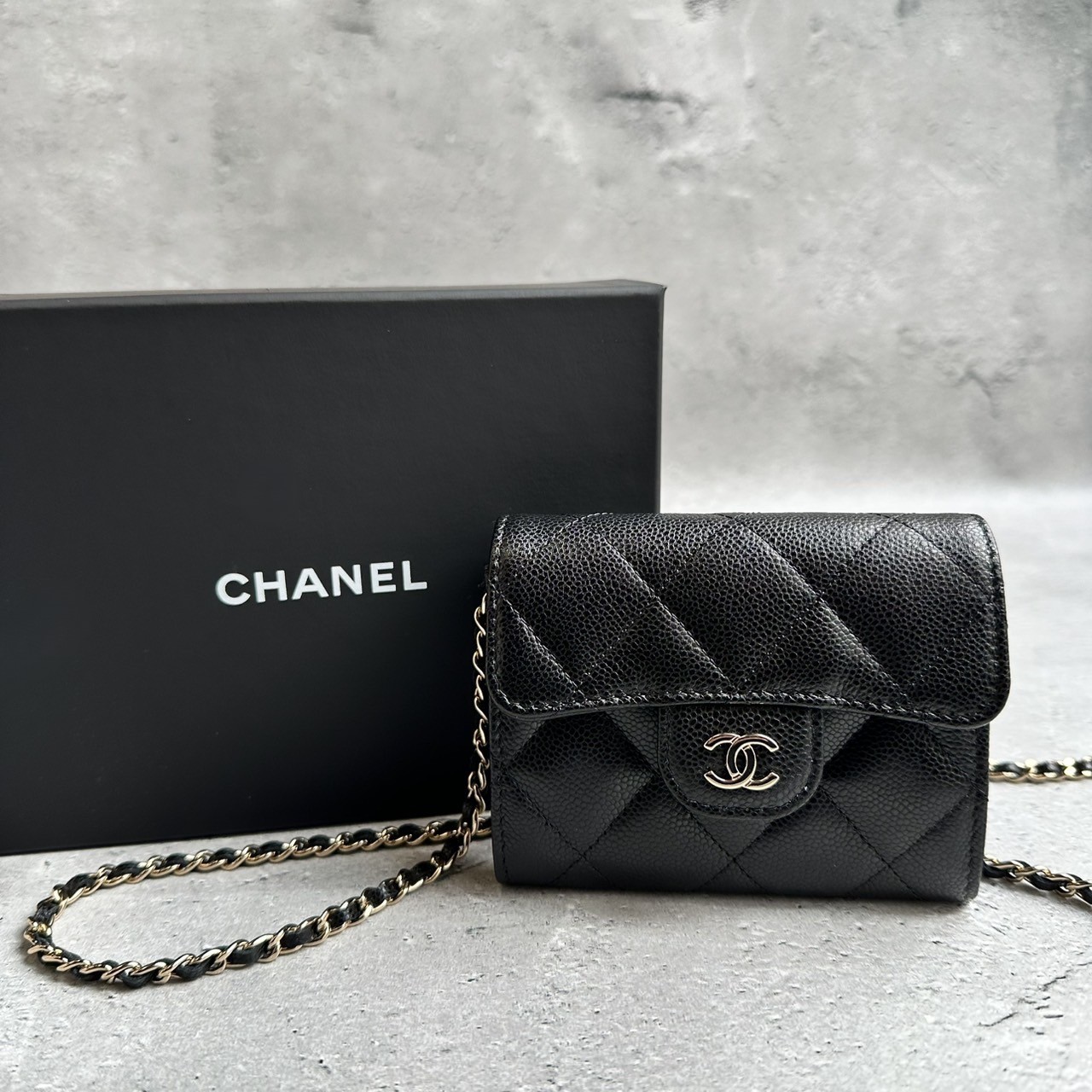 CHANEL ミニ チェーンウォレット
