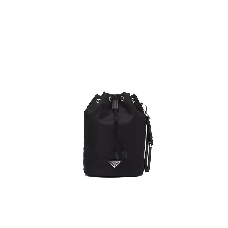 PRADA プラダ Re-Nylon pouch リナイロン 巾着型 トライアングルロゴ リストレット付き 鞄