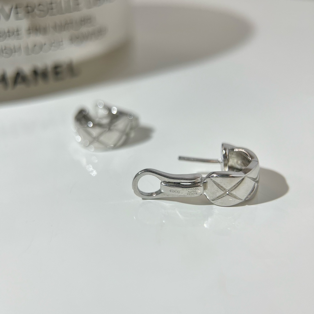 【国内発送/直営店】CHANELシャネル  韓国 ゴールド アクセサリー ココクラッシュ ピアス