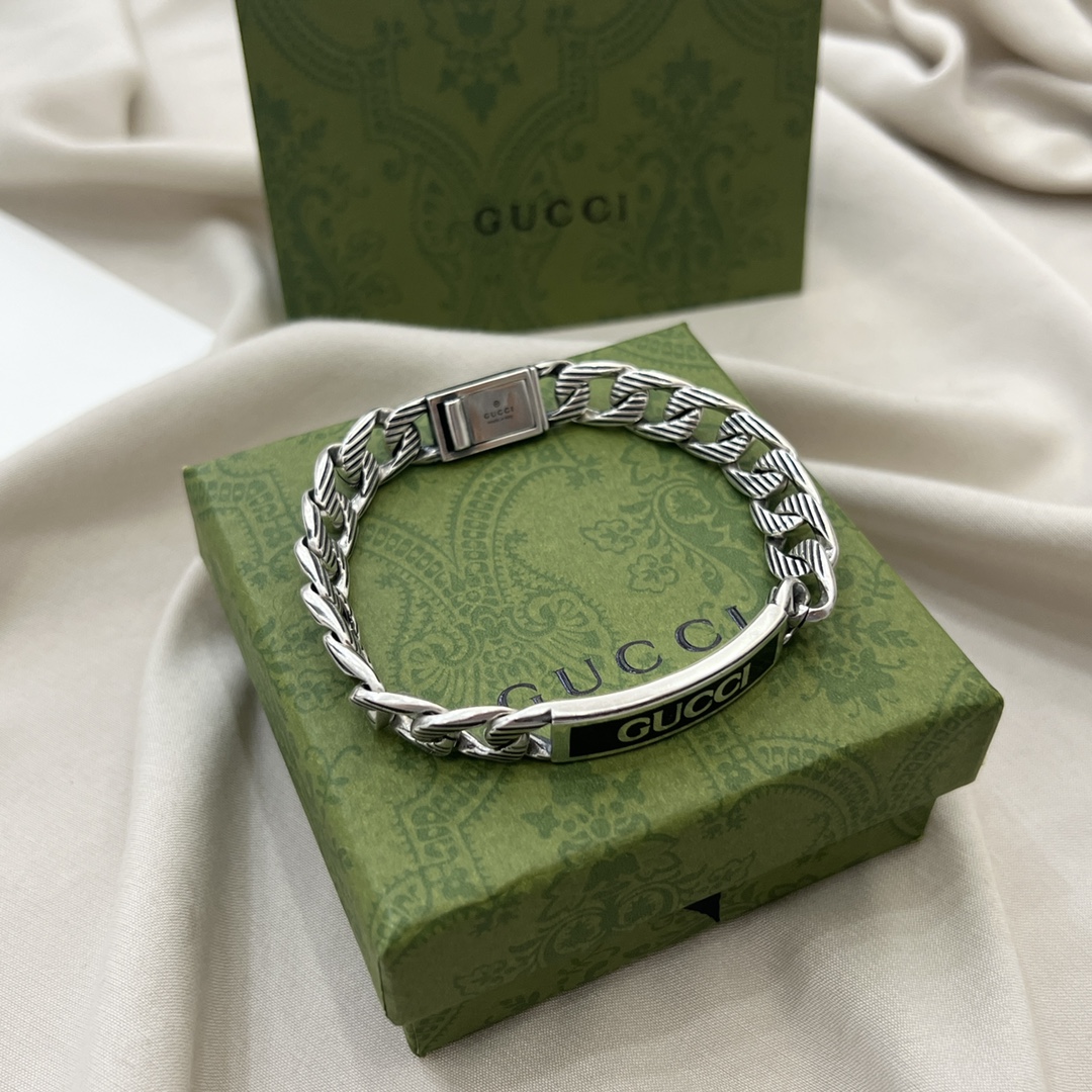 【国内発送/直営店】GUCCI グッチ ブラックエナメルロゴプレート エングレービングチェーンブレスレット ロゴバープレートスリムエナメル スターリングシルバー 腕輪 メンズ レディース 男女兼用 ボックス クラスプ クロージャー