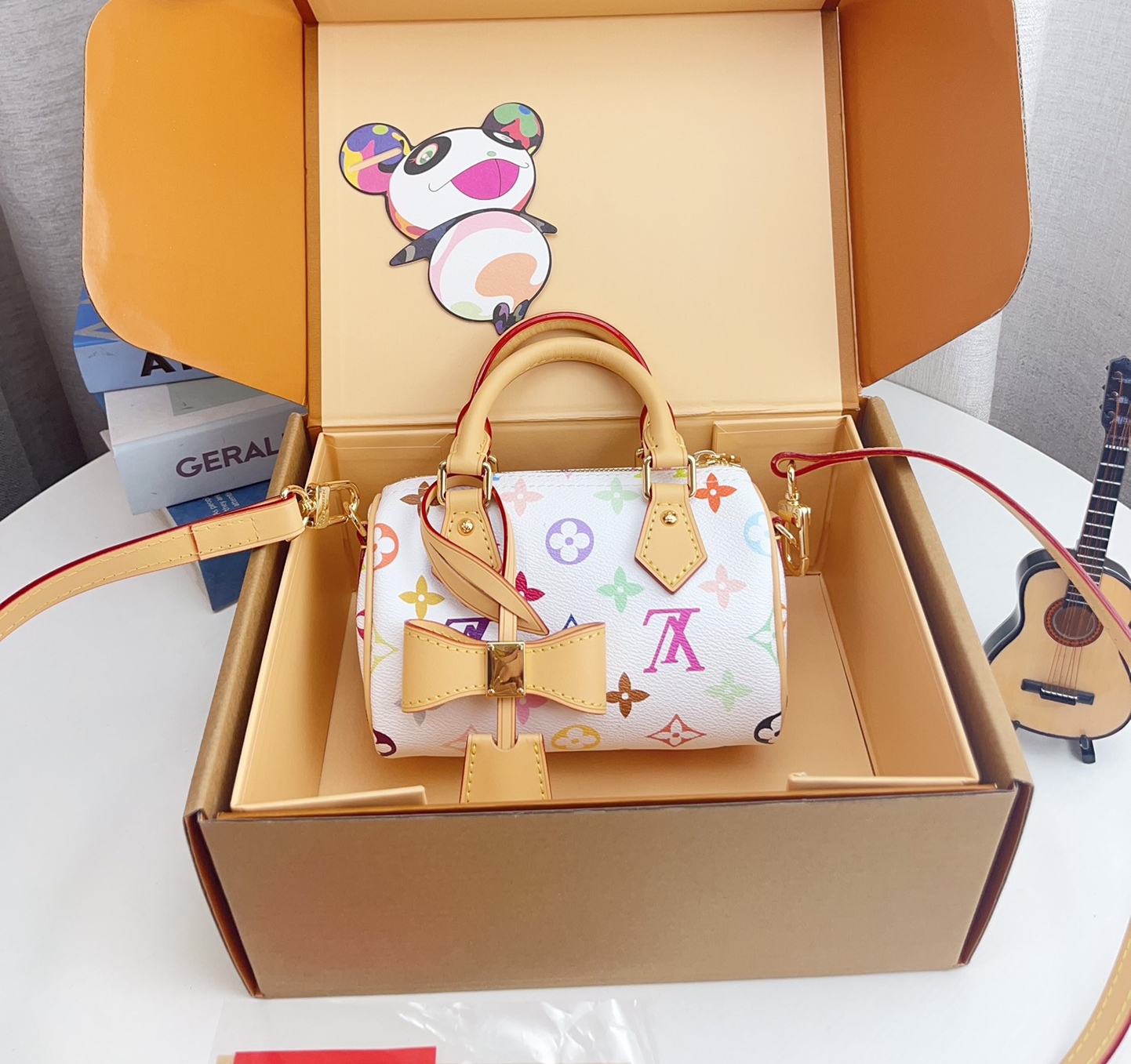 【楽しい春色】ルイヴィトン x 村上隆 コラボ　ナノスピーディ