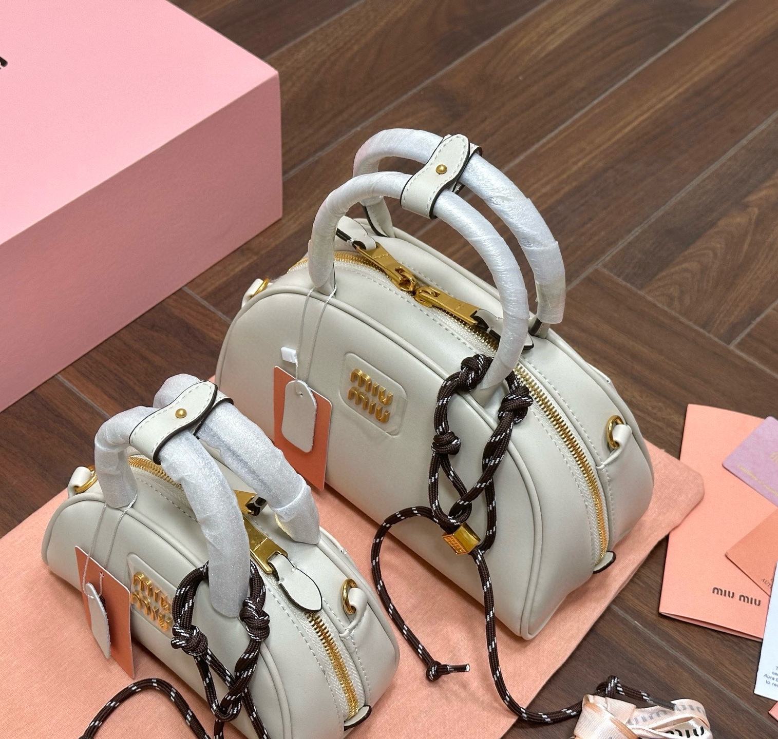 【MIUMIU】2025新作 ショルダーストラップ ザー トップハンドルバッグ
