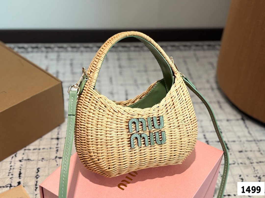 【2025限定】MIUMIU ミュウ ワンダー ウィッカー ハンドバッグ