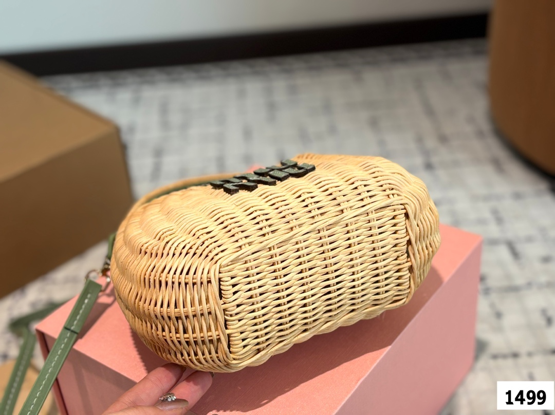 【2025限定】MIUMIU ミュウ ワンダー ウィッカー ハンドバッグ