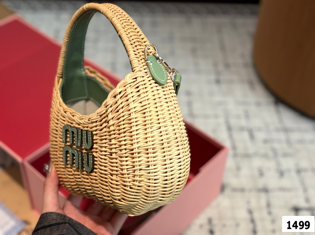 【2025限定】MIUMIU ミュウ ワンダー ウィッカー ハンドバッグ