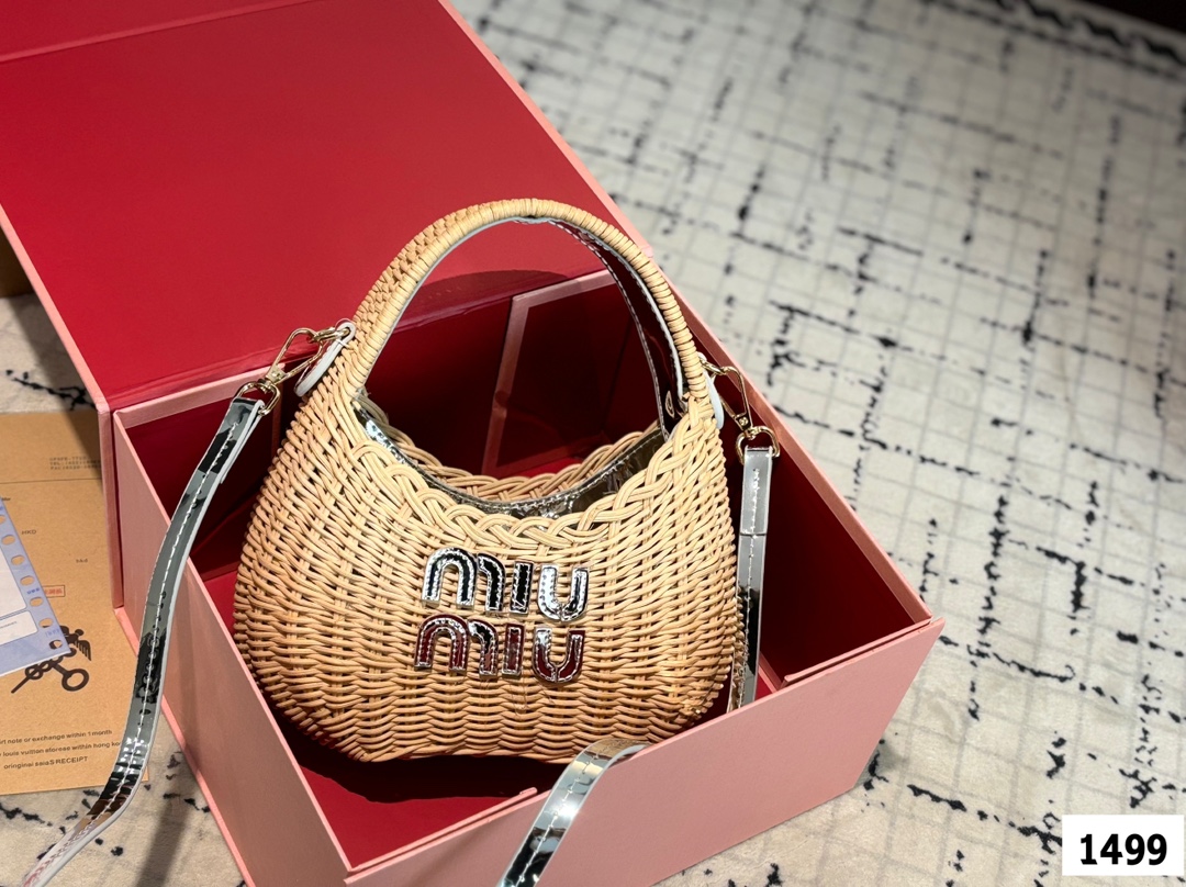 【2025限定】MIUMIU ミュウ ワンダー ウィッカー ハンドバッグ