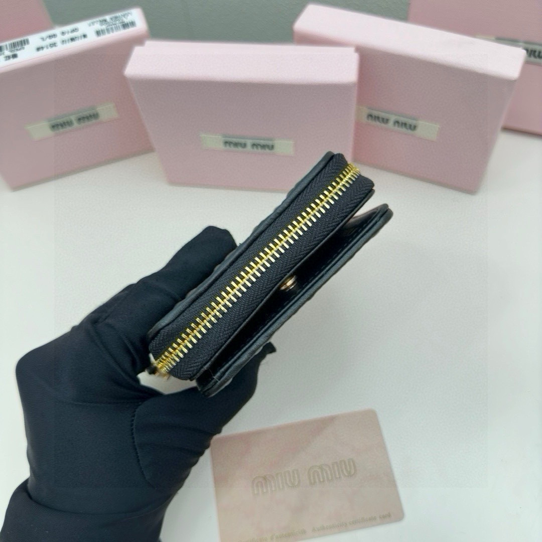 関税負担なし☆MiuMiu ミュウミュウ マテラッセ コインケース x 財布（レディース）