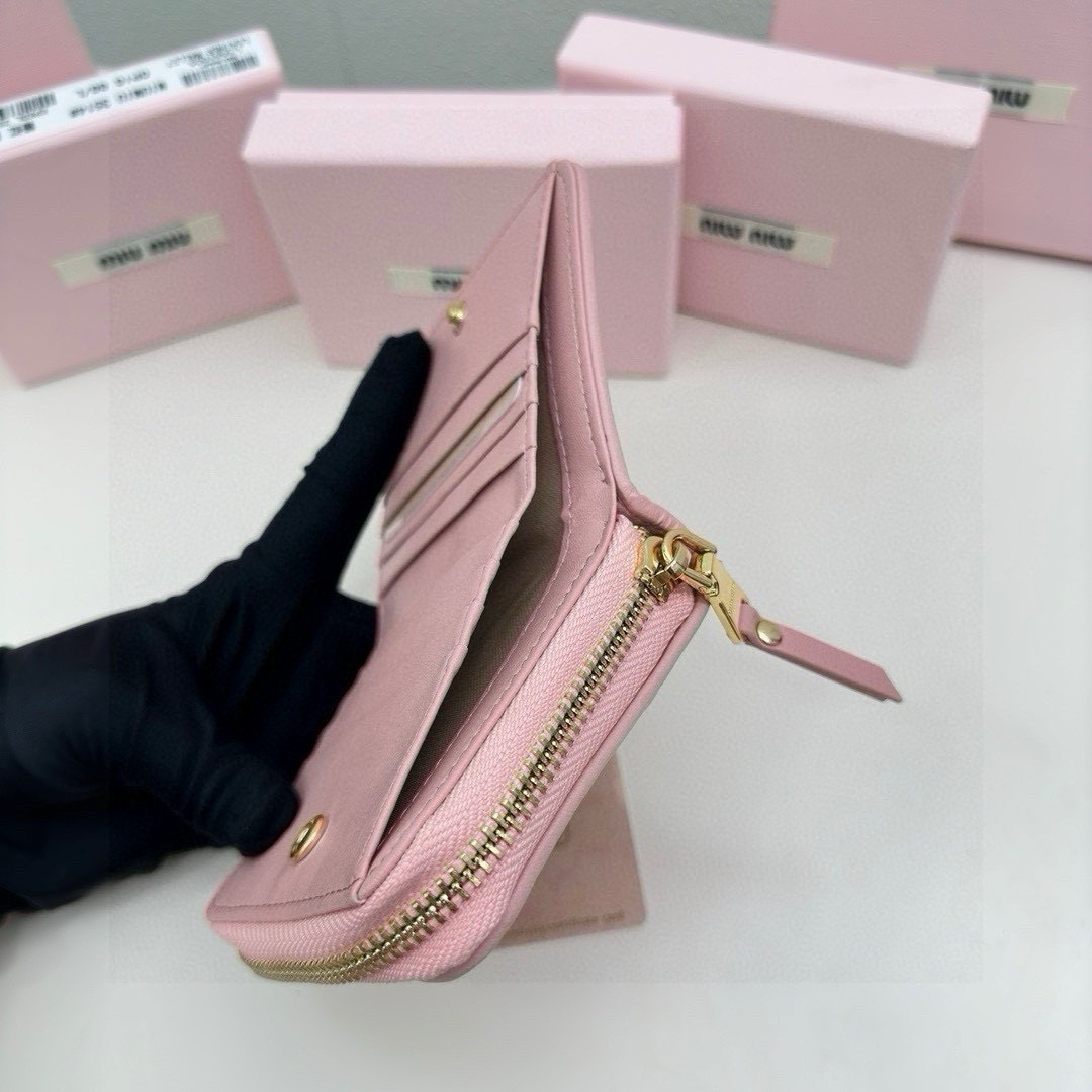 関税負担なし☆MiuMiu ミュウミュウ マテラッセ コインケース x 財布（レディース）