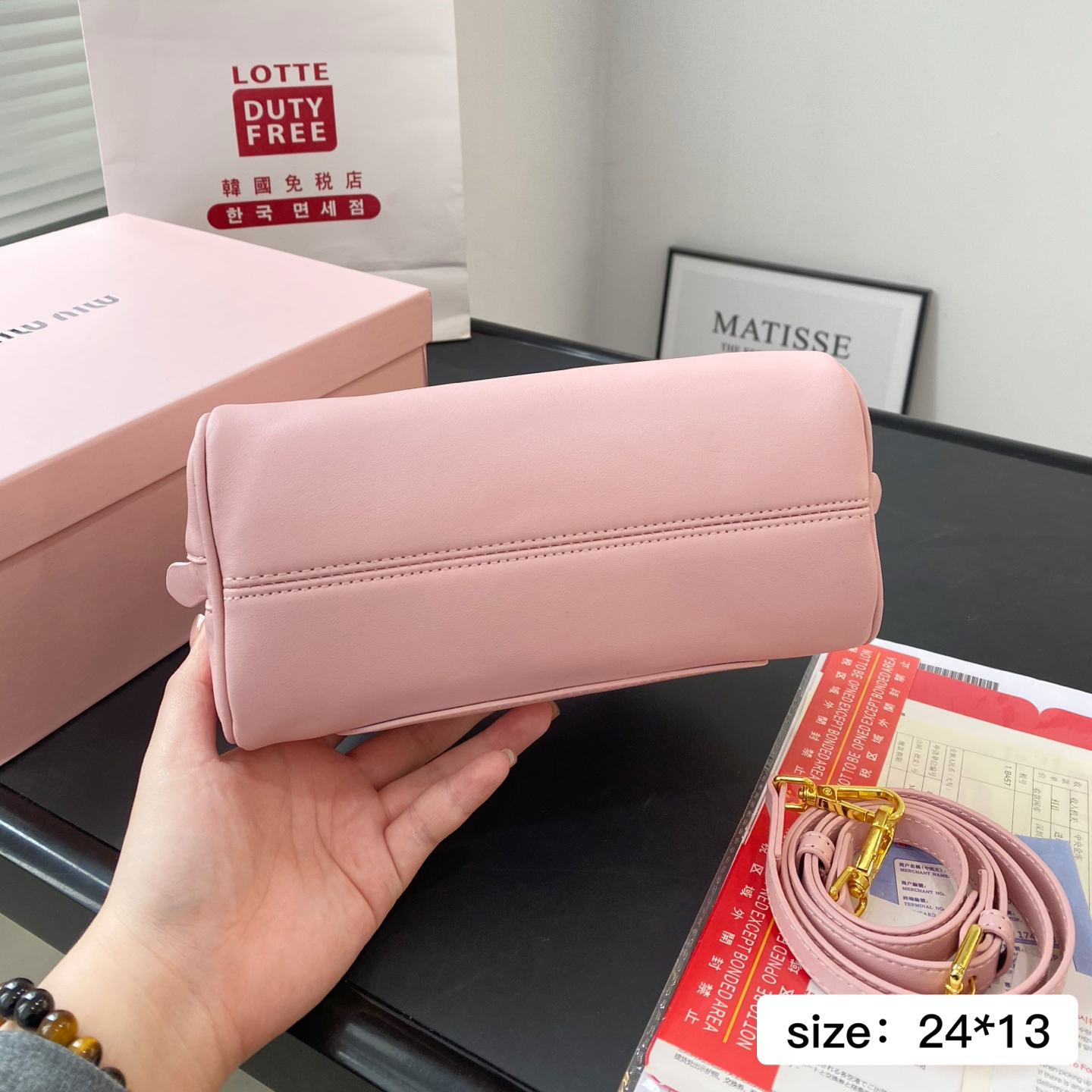 MiuMiu ショルダーストラップ付き レザー トップハンドルバッグ