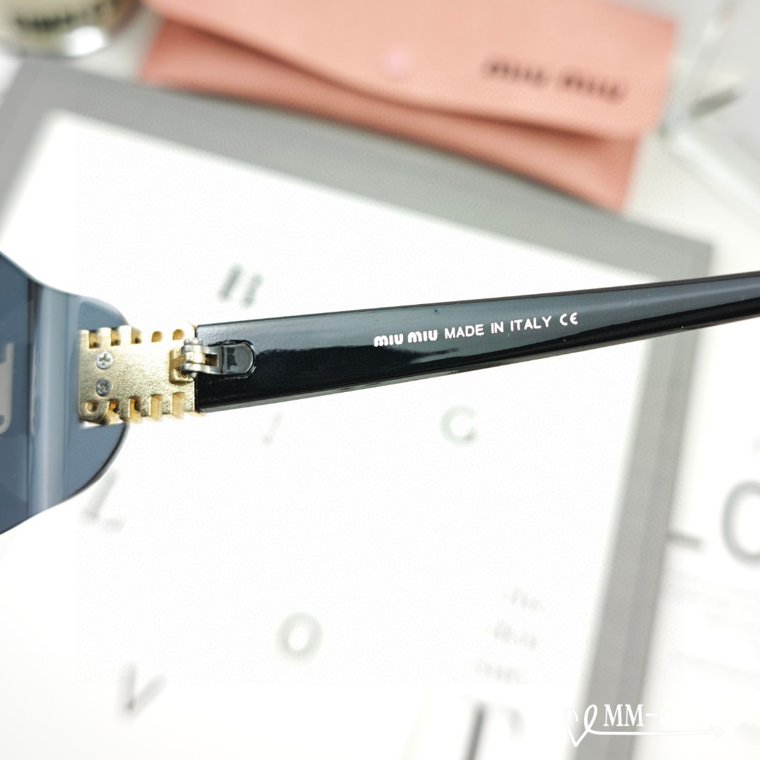 🍒新作✨サングラス 紫外線99%カット、旅行やお出かけの際の服装に合わせやすいアイテム M68076