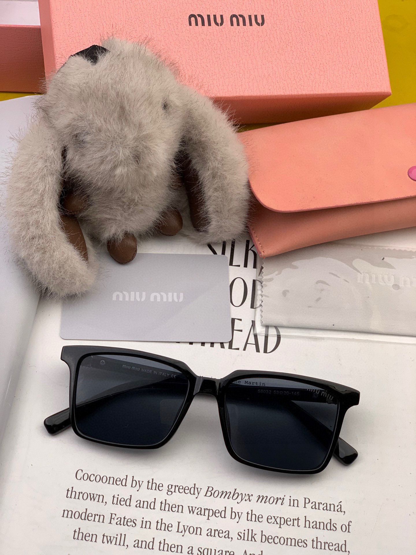 MIU MIU 2025年 春夏コレクション 輝く新作登場 ❤❤ 必須のサングラス M25803