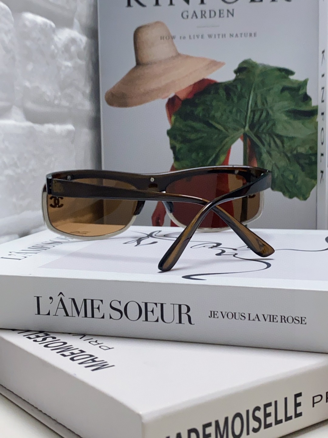 シャネル 2025年新作 欧米レトロ シルバー 曲面 アウトドア スポーツ サングラス CH381479