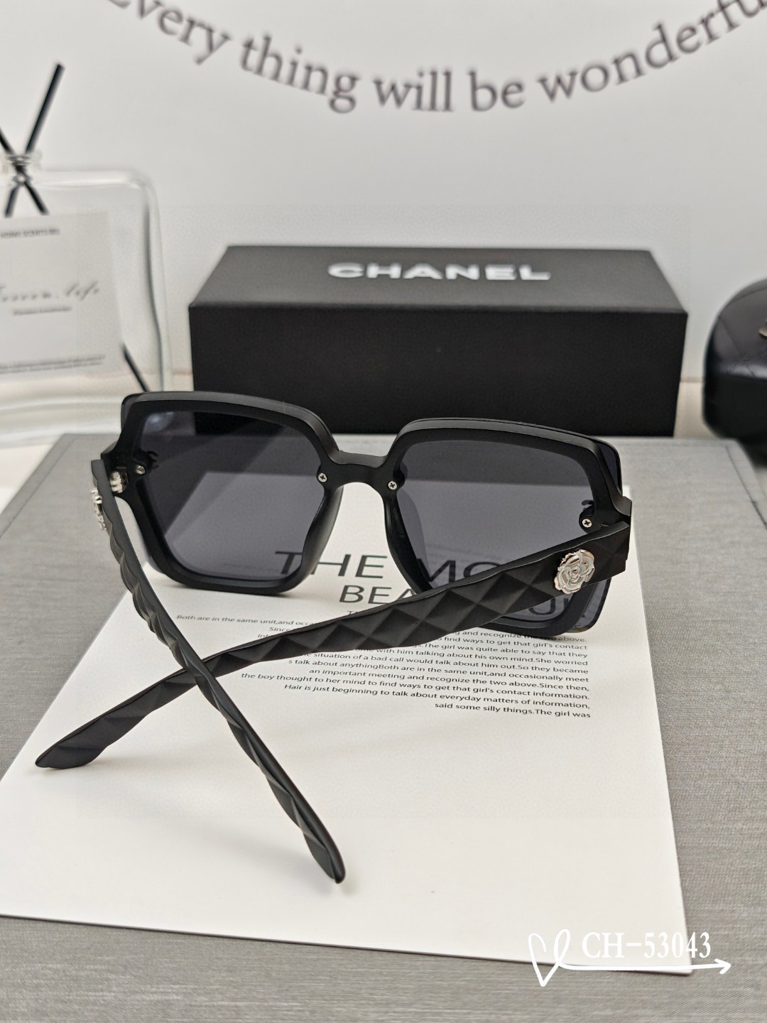 【CHANEL】シャネル 2025年新作トレンド 大人気 ファッションスクエア 偏光サングラス CH53043