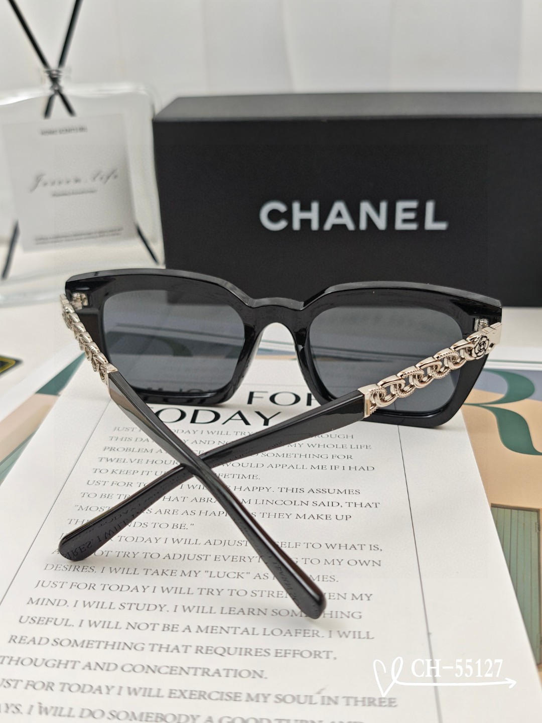 【CHANEL】シャネル 2025年新作トレンド 大人気 ファッションスクエア 偏光サングラス CH55127