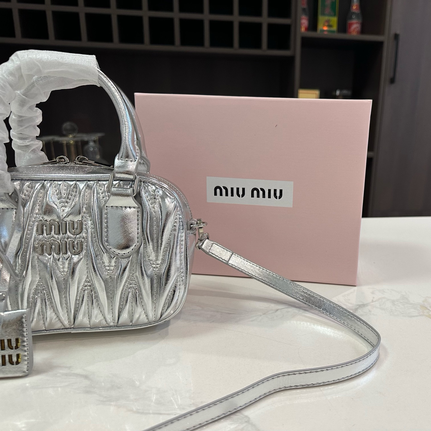 【高品質】◇【MIU MIU】レザー トップハンドルスモールバッグ