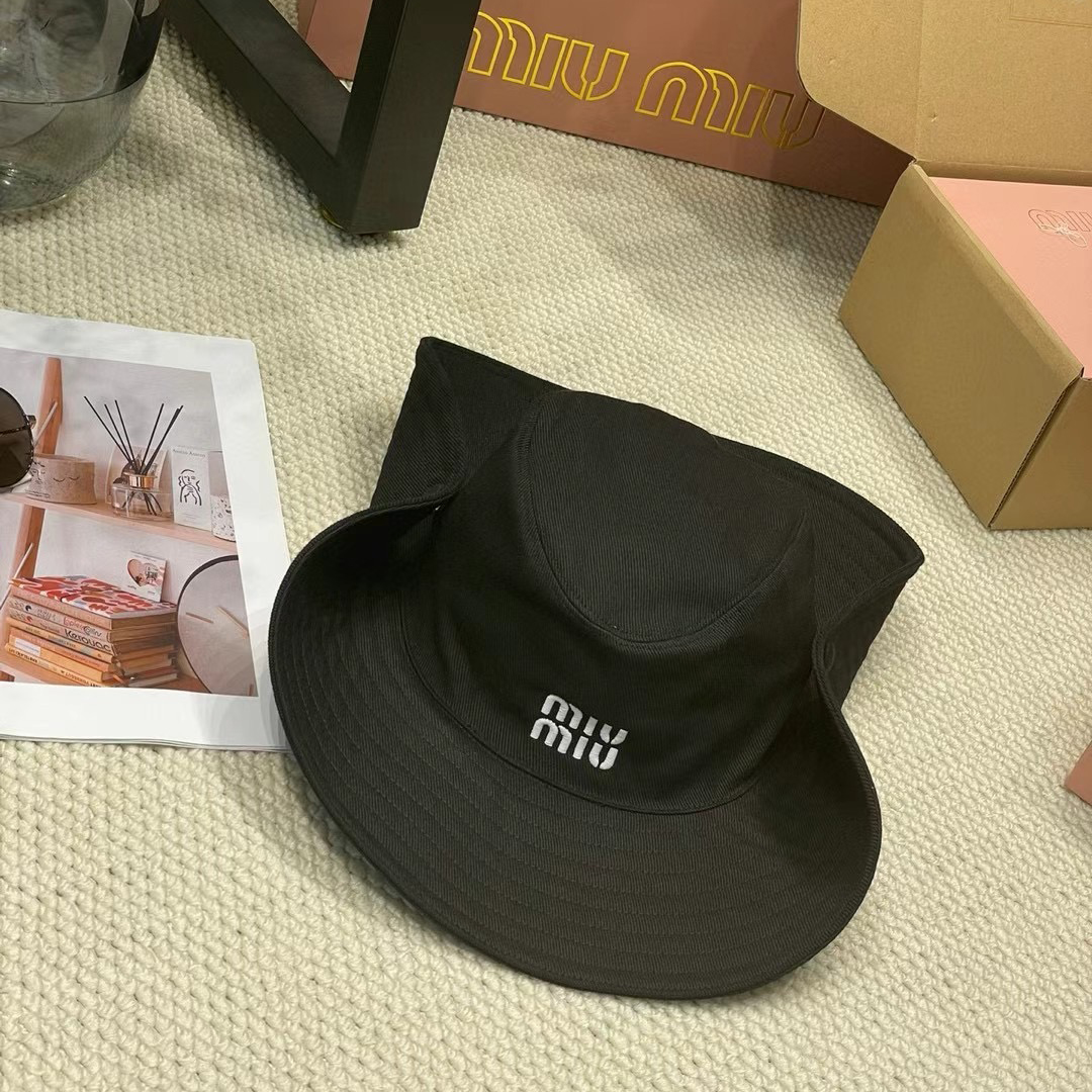 【MIU MIU】ミュウミュウ 2025年 新作 バケットハット
