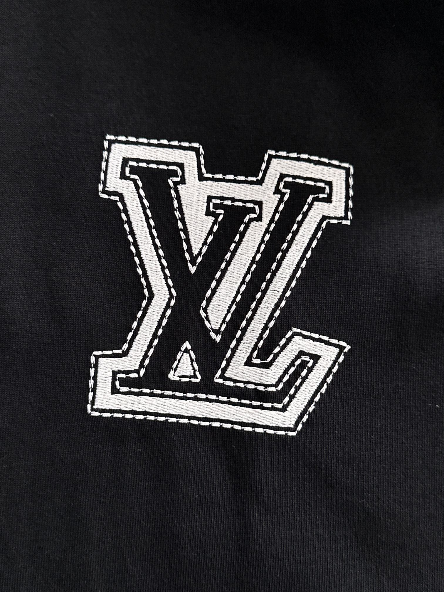 ルイ・ヴィトン 2025年春夏新作 ブラック/ホワイト 半袖 T138077