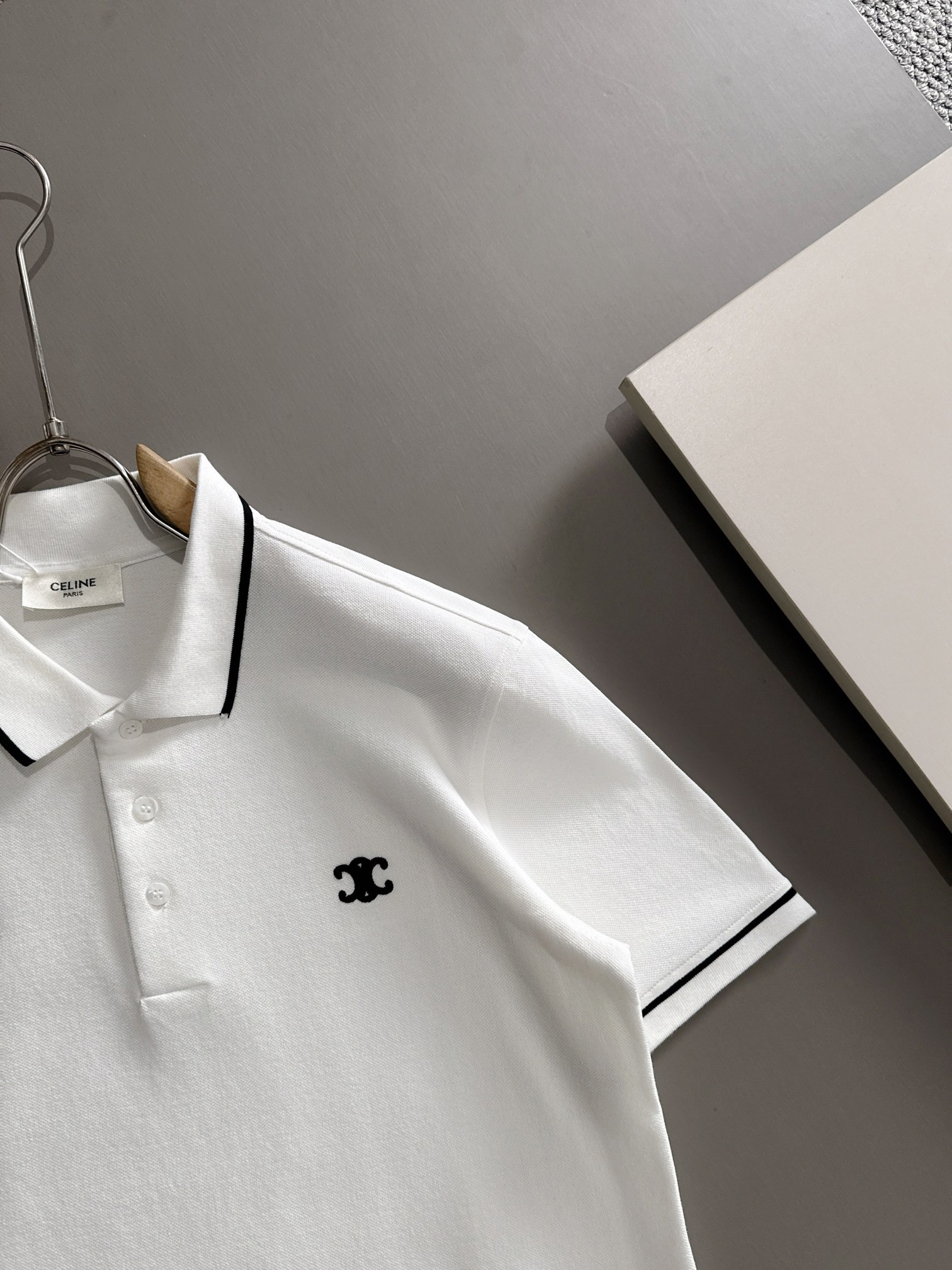 CELINE 2025年春夏新作　3色展開　半袖Tシャツ T138075